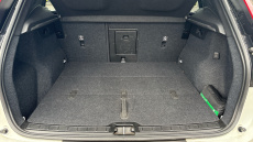 Volvo XC40 2.0 B4P Ultimate Dark 5dr Auto Petrol Estate